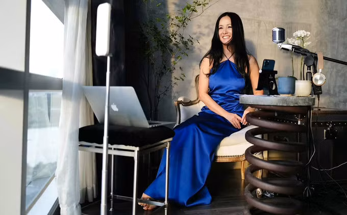Không gian ca hát của Hồng Nhung tại nhà ở TP HCM. Ảnh: Facebook Le Hong Nhung.