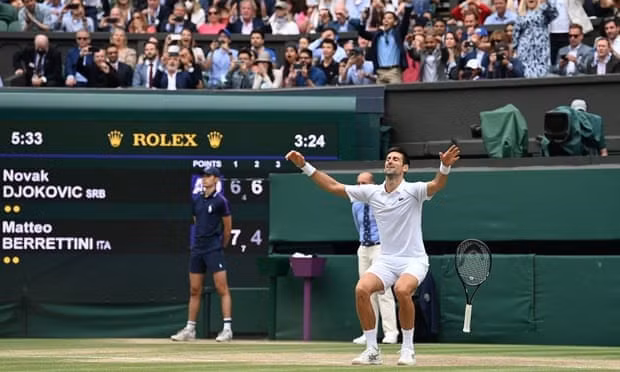 Vo dich Wimbledon, Djokovic san bang ky luc cua Federer va Nadal hinh anh 1