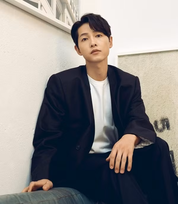 Sau khi ly hôn, Song Joong Ki tập trung hoạt động nghệ thuật, liên tiếp tham gia các dự án mới. Ảnh: MK.