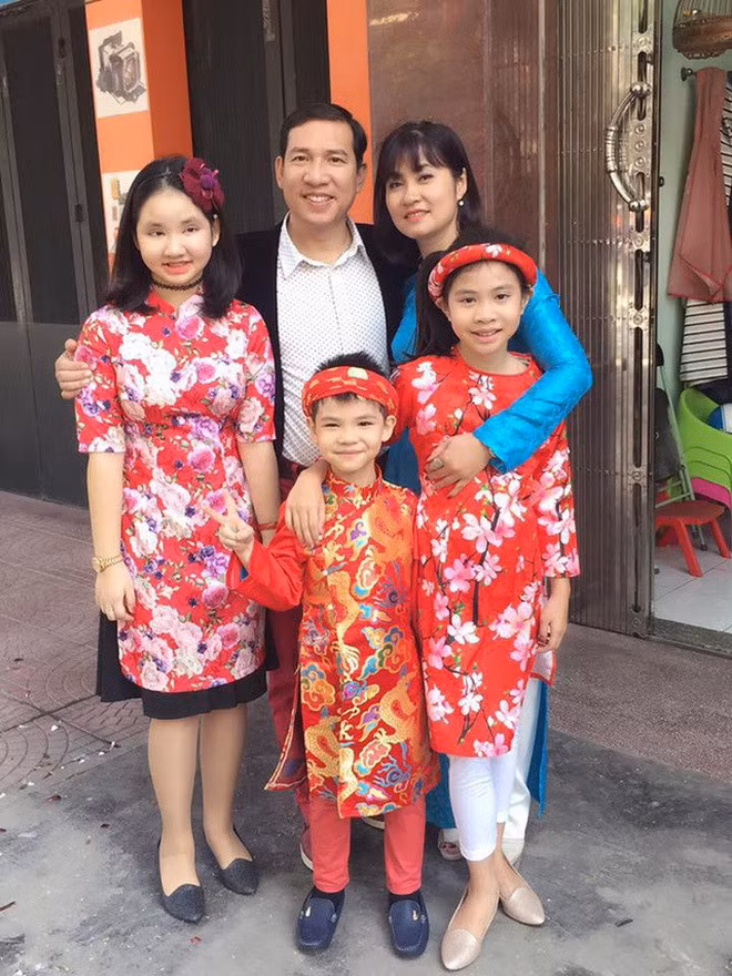 Gia đình hạnh phúc của NSƯT Quang Thắng.