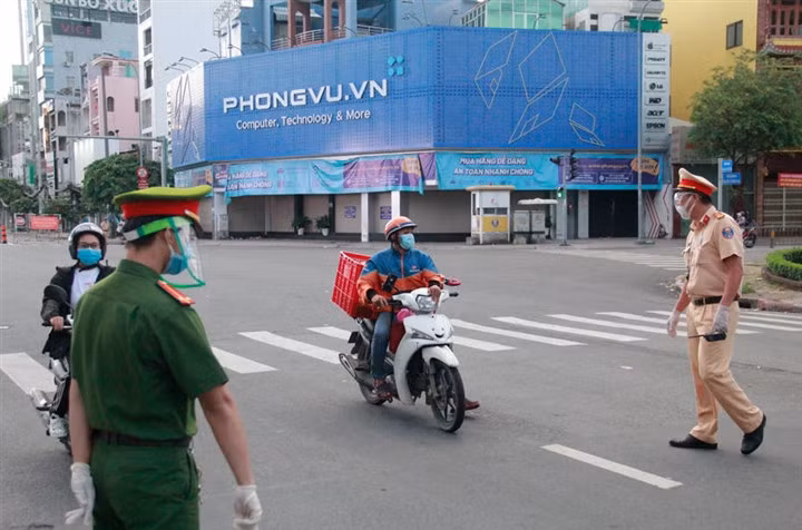 Từ 31/7 tới khi hết giãn cách, các địa phương tuyệt đối không được để người dân di chuyển khỏi nơi cư trú. (Ảnh minh họa)