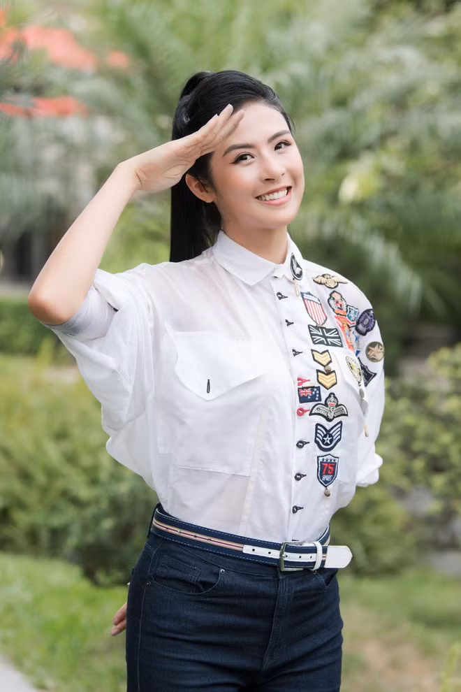 Hoa hậu Ngọc Hân năng động xoay chuyển cuộc sống trong mùa dịch (ảnh: Vũ Toàn).