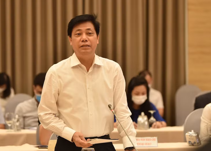Thứ trưởng Bộ Giao thông vận tải Nguyễn Ngọc Đông: Bộ GTVT là không đồng thuận việc nhập khẩu 37 toa xe cũ. Ảnh: VGP/Nhật Bắc Thứ trưởng Bộ Giao thông vận tải Nguyễn Ngọc Đông: Bộ GTVT là không đồng thuận việc nhập khẩu 37 toa xe cũ. Ảnh: VGP/Nhật Bắc