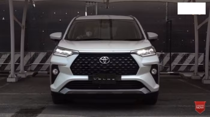 Toyota Veloz 2022 vừa được giới thiệu tại thị trường Indonesia