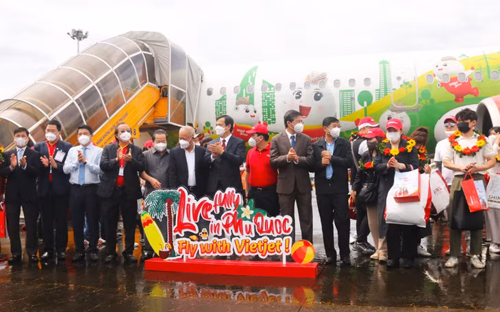 Nghi thức trong lễ đón đoàn.