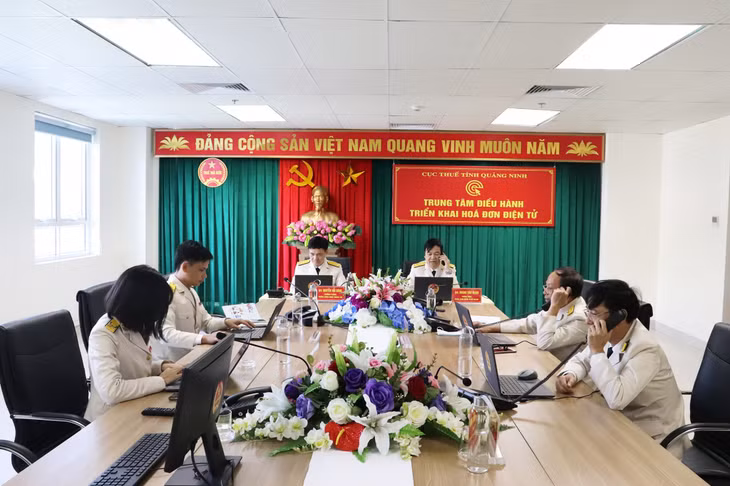 Trung tâm điều hành triển khai HĐĐT tại Cục thuế tỉnh Quảng Ninh.