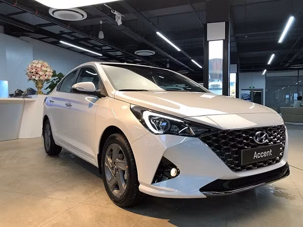 Hyundai Accent giảm 25,56- 32,526 triệu đồng