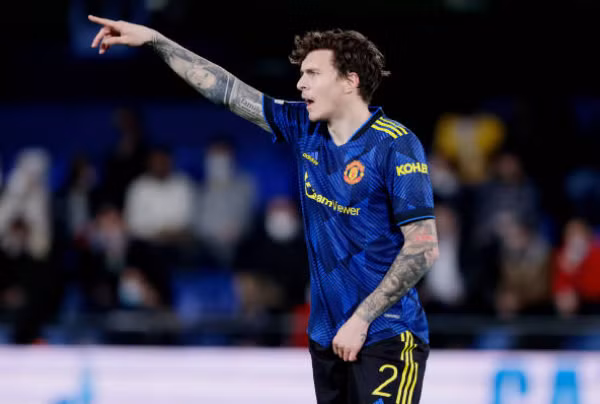 Lindelof thi đấu ấn tượng trong trận gặp Villarreal.