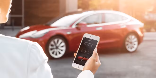Ứng dụng tuỳ chỉnh và quản lý xe của Tesla. (Ảnh Tesla)