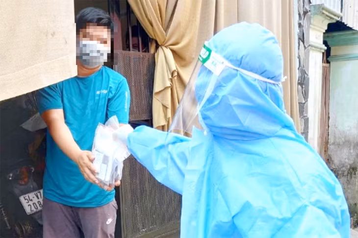 Nhiều F0 điều trị tại nhà đang chờ thuốc Molnupiravir - ảnh 1