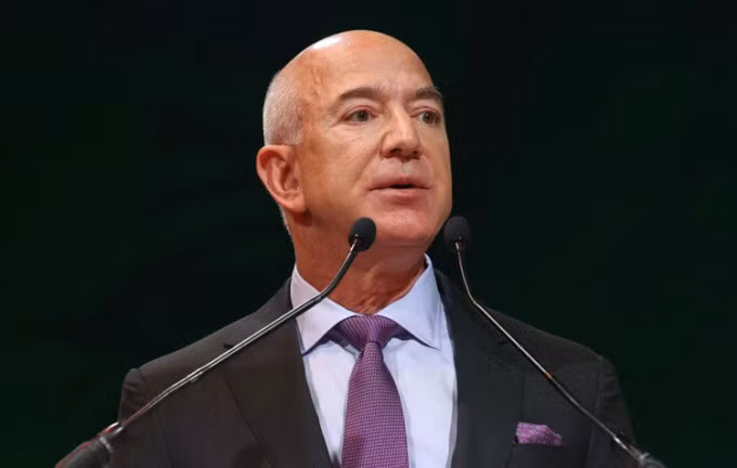 Jeff Bezos phát biểu tại hội nghị COP26 ở Glasgow, Scotland. Ảnh: Chris Jackson