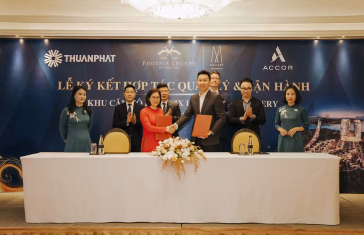 Quang cảnh lễ ký kết.