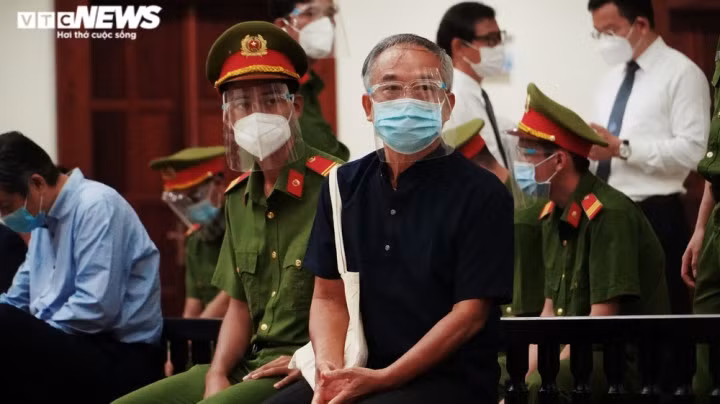 Bị cáo Nguyễn Thành Tài tại toà.