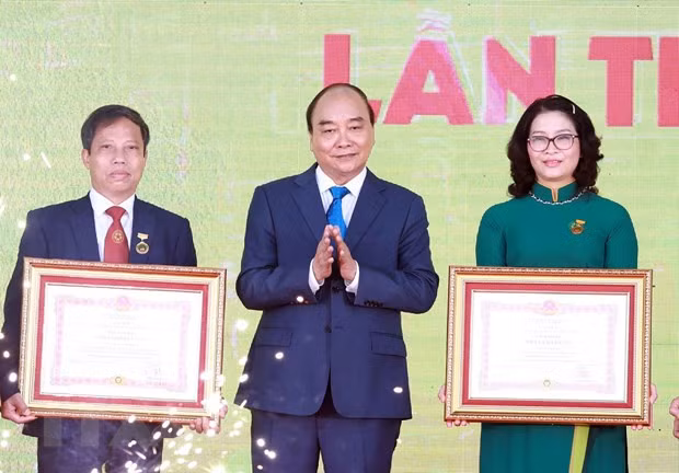 Chu tich nuoc: Cac thay co giao la tai san quy gia nhat cua nha truong hinh anh 3