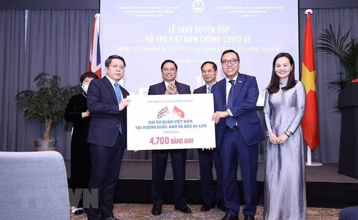 Hoạt động ngày đầu tiên của Thủ tướng Phạm Minh Chính tại Anh ảnh 14