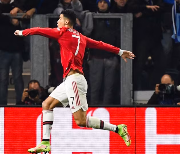 Ronaldo tiếp tục nổ súng, mang về thắng lợi cho Quỷ đỏ.