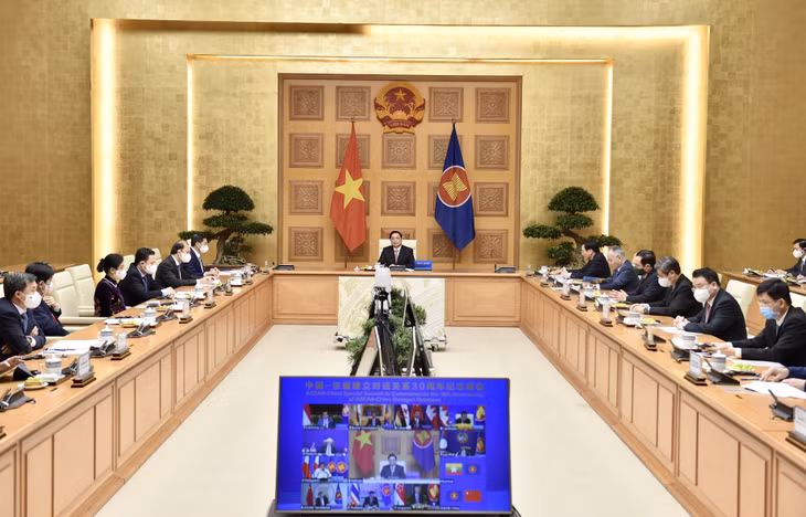 Thủ tướng dẫn đầu đoàn Việt Nam tham dự Hội nghị - Ảnh: VGP/Nhật Bắc