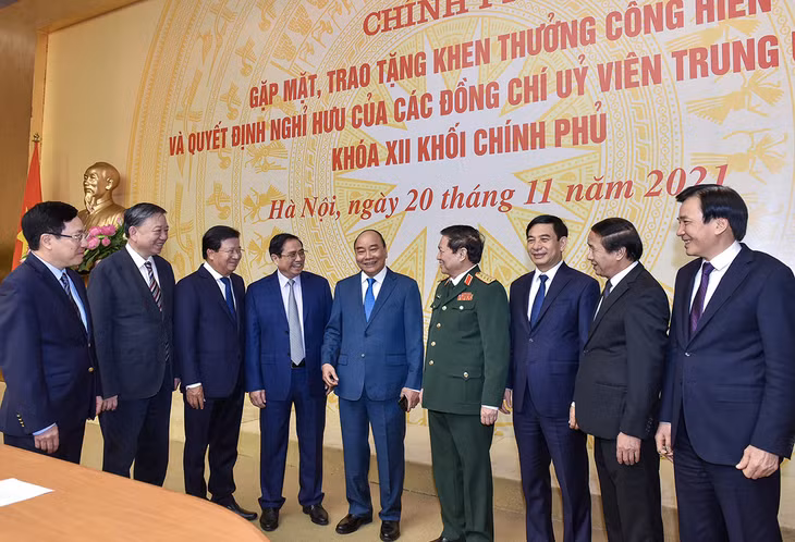 Chủ tịch nước Nguyễn Xuân Phúc, Thủ tướng Chính phủ Phạm Minh Chính và các đại biểu tại buổi lễ. Ảnh: VGP/Nhật Bắc