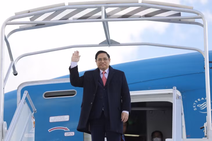 Thủ tướng Phạm Minh Chính và Đoàn đại biểu cấp cao Việt Nam bắt đầu chuyến thăm chính thức Cộng hòa Pháp ảnh 1 Thủ tướng Phạm Minh Chính và Đoàn đại biểu cấp cao Việt Nam bắt đầu chuyến thăm chính thức Cộng hòa Pháp ảnh 1