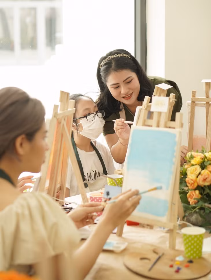 Với dự án "Giỏ duy mỹ", chị Hằng muốn góp phần khơi dậy cảm hứng, thói quen sống tích cực, vui vẻ và lành mạnh cho mọi người. Ảnh: Nhân vật cung cấp