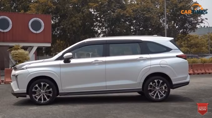 Toyota Veloz 2022 là mẫu MPV cùng nhà với Toyota Innova