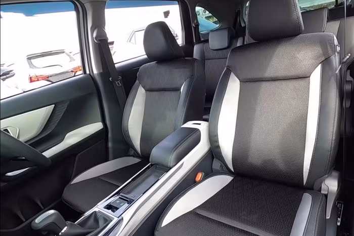 Toyota Veloz 2022 có giá bán chỉ từ 400 triệu đồng