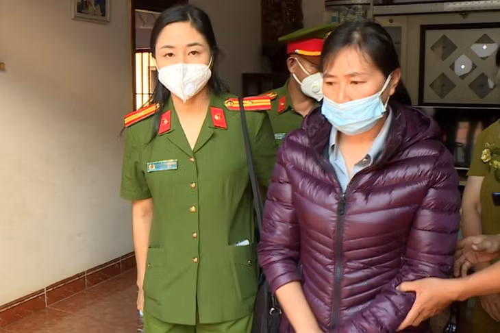 Bùi Thị Nguyên Sáng, nguyên Giám đốc Văn phòng Đăng ký đất đai huyện Ia Grai bị bắt ngày 25/8