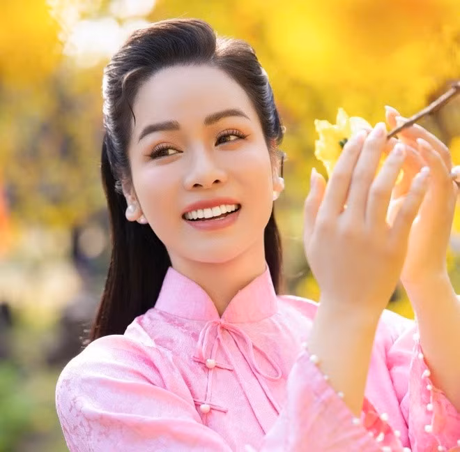 Ưng Hoàng Phúc, Nhật Kim Anh nhận nhiều ý kiến trái chiều.