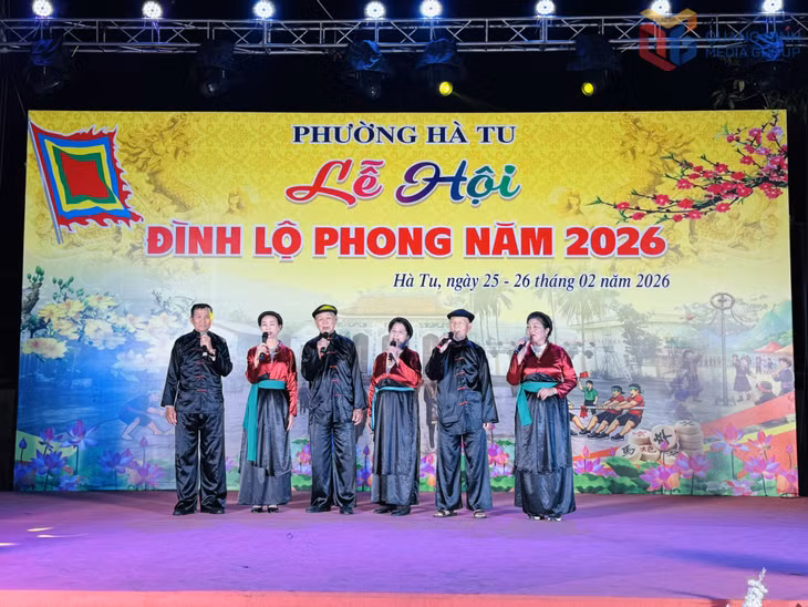 Giao lưu hát sọong cô của người Sán Dìu.