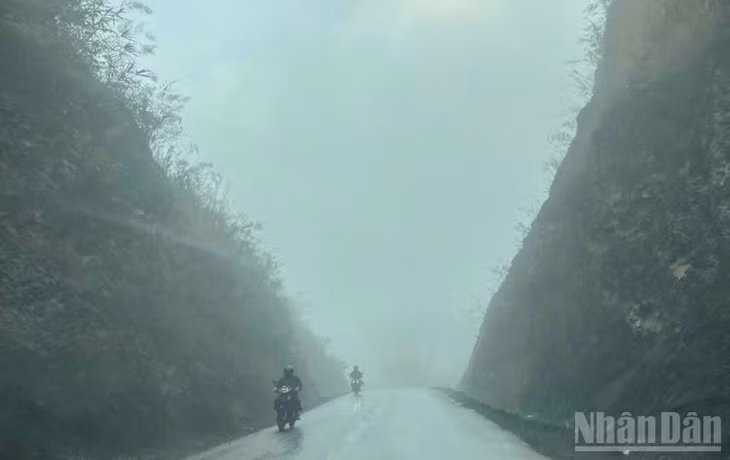 Dự báo khu vực Bắc Bộ nhiều nơi có sương mù nhẹ. (Ảnh minh họa: Đ.T)