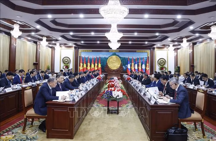 Tổng Bí thư Tô Lâm và Tổng Bí thư, Chủ tịch nước Lào Thongloun Sisoulith hội đàm - Ảnh: TTXVN