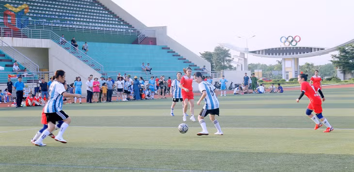 Các giải thể thao quần chúng được tổ chức thường xuyên tại các địa phương. Ảnh: Lê Đại (CTV)