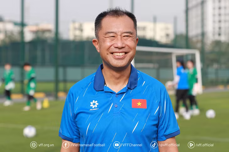Huấn luyện viên Okiyama Masahiko đặt mục tiêu cao cho U20 nữ Việt Nam. Ảnh: VFF