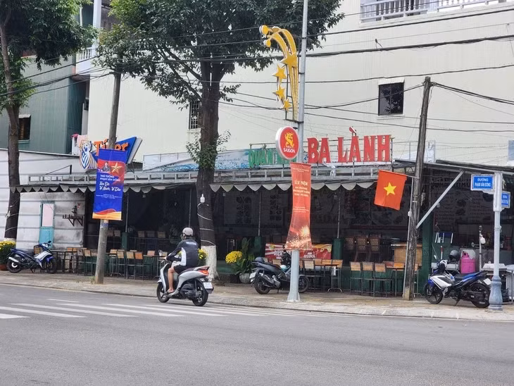 Quán nhậu Ba Lành, nơi xảy ra vụ ẩu đả, chém người khiến 1 người chết, 1 người bị thương - Ảnh: TRẦN MAI