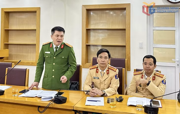 Đại diện phòng Cảnh sát điều tra tôi phạm về về tham nhũng, kinh tế, buôn lậu, môi trường (Công an tỉnh) phát biểu ý kiến