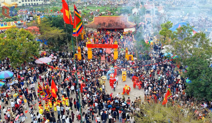 Lễ hội Tiên Công 2026 thu hút đông đảo nhân dân và khách thập phương.