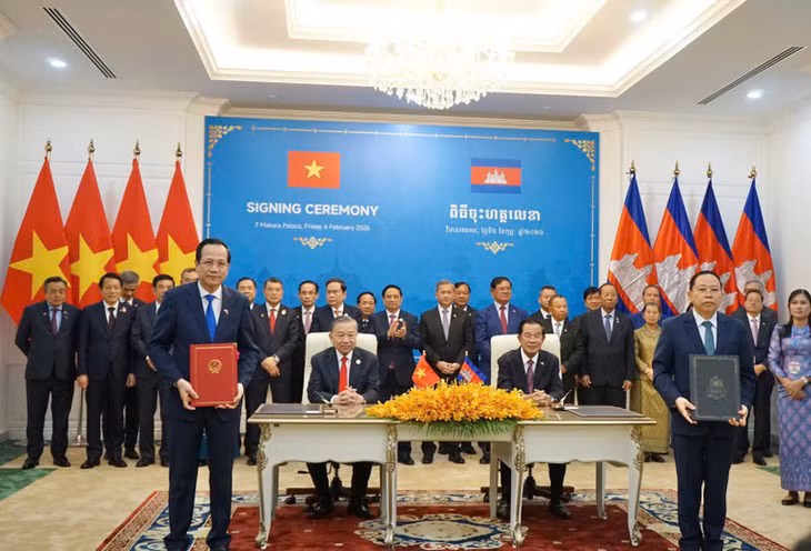 Ký kết Thỏa thuận hợp tác giữa Bộ Dân tộc và Tôn giáo Việt Nam và Bộ Lễ nghi Tôn giáo Campuchia.