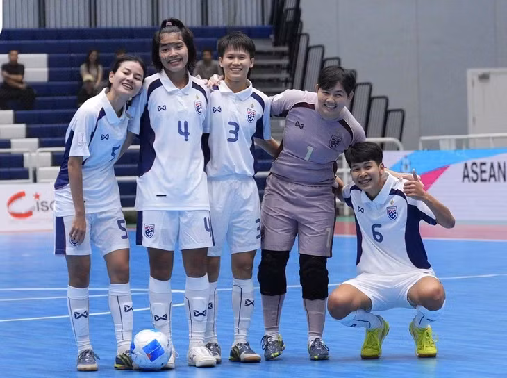 Tuyển futsal nữ Thái Lan là đối thủ của Việt Nam ở bán kết Giải futsal nữ Đông Nam Á 2026 - Ảnh: FAT
