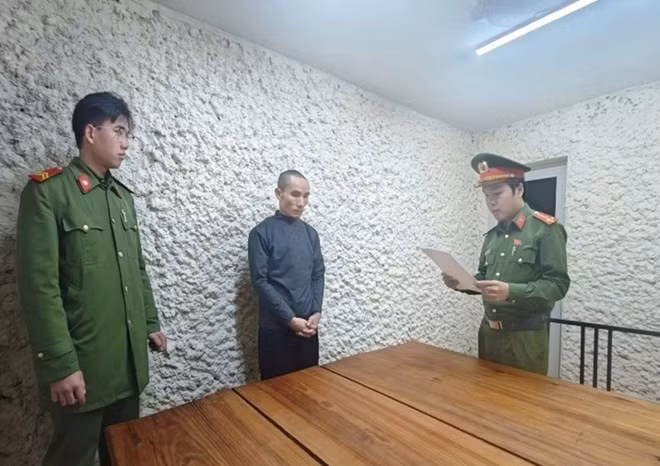 Lái xe ôtô gây tai nạn khiến 2 người tử vong bị khởi tố, bắt giam. Ảnh: Công an cung cấp