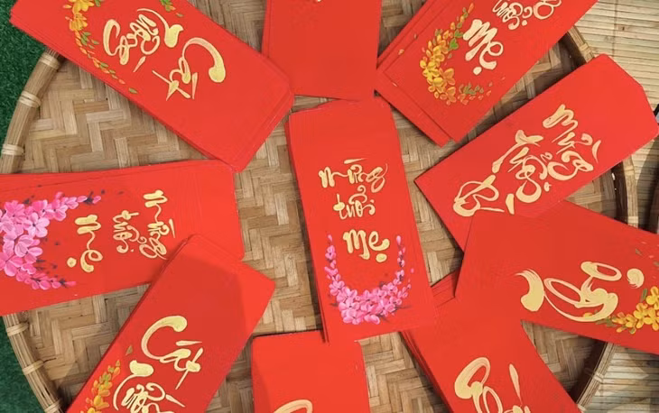 Hình ảnh các bao lì xì tượng trưng cho tài lộc, may mắn trong năm mới. Ảnh: A.N