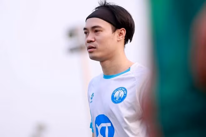 Tiền đạo Văn Toàn trở lại tập luyện sau thời gian dài điều trị chấn thương. Ảnh: CLB Nam Định