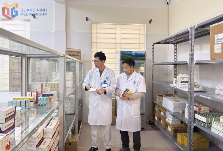 Khoa dược Bệnh viện Đa khoa khu vực Móng Cái (Cơ sở 3).