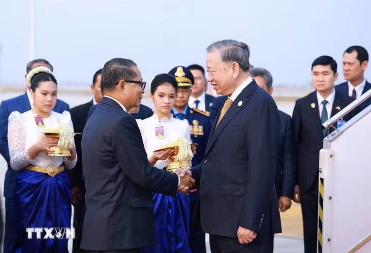 Lễ đón Tổng Bí thư Tô Lâm tại Sân bay Quốc tế Techo - Ảnh: TTXVN