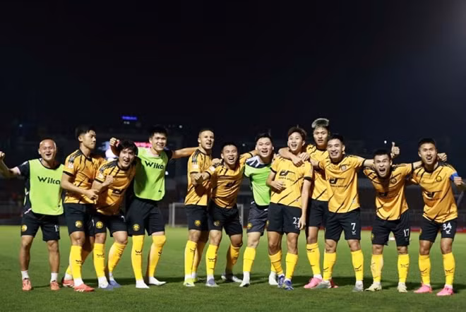 Câu lạc bộ Đông Á Thanh Hóa đã có nguồn tài chính để gỡ án phạt từ FIFA. Ảnh: THFC
