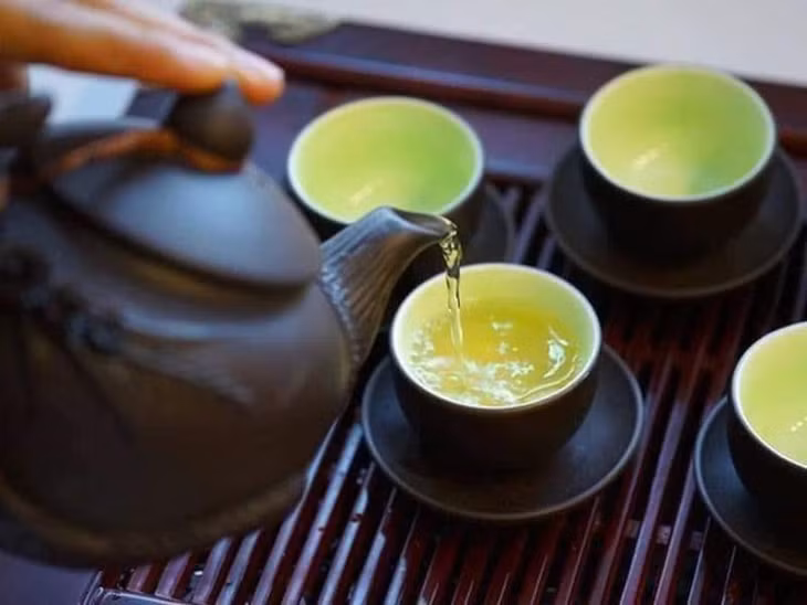 Những công dụng của lá chè ngày càng được phổ biến nhiều nơi trên thế giới, tạo thị trường rộng lớn cho chè Việt - Ảnh minh họa
