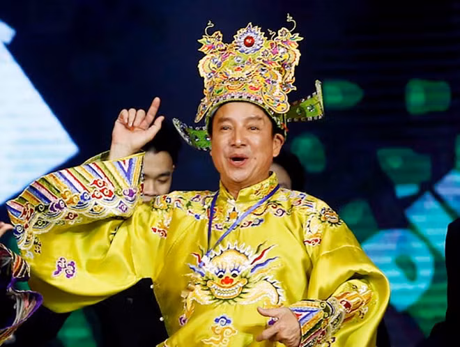 NSƯT Chí Trung được yêu thích với vai Táo Giao thông ở nhiều mùa Táo Quân. Ảnh: VFC