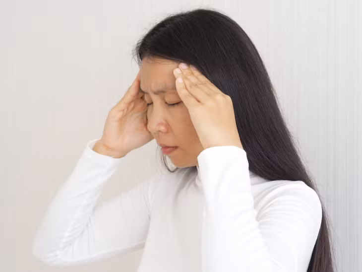 Thiếu máu não gây đau đầu, chóng mặt, mất ngủ và nhiều hệ luỵ.
