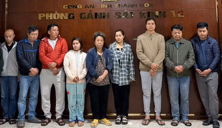 Các đối tượng trong đường dây sản xuất, buôn bán hàng giả bị khởi tố.