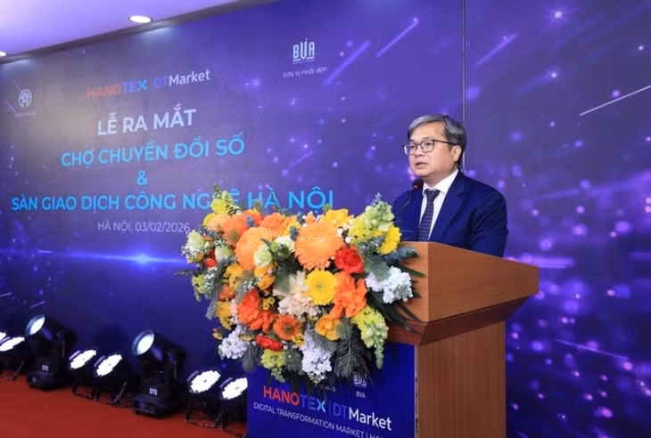 Phó Chủ tịch Ủy ban nhân dân thành phố Hà Nội Trương Việt Dũng phát biểu chỉ đạo tại buổi lễ.