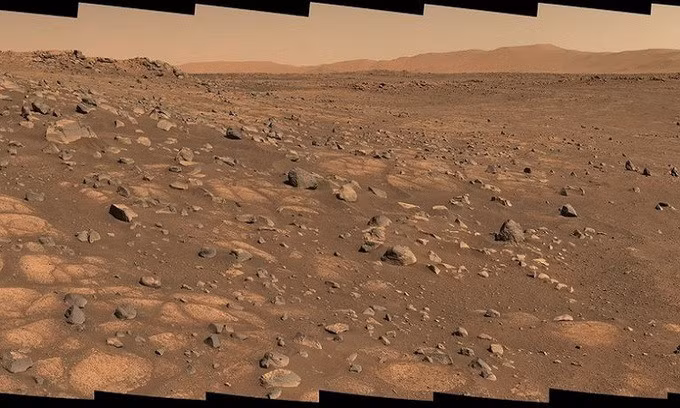 Khu vực địa chất "Cratered Floor Fractured Rough" trên sao Hỏa trong ảnh chụp hôm 8/7. Ảnh: NASA.